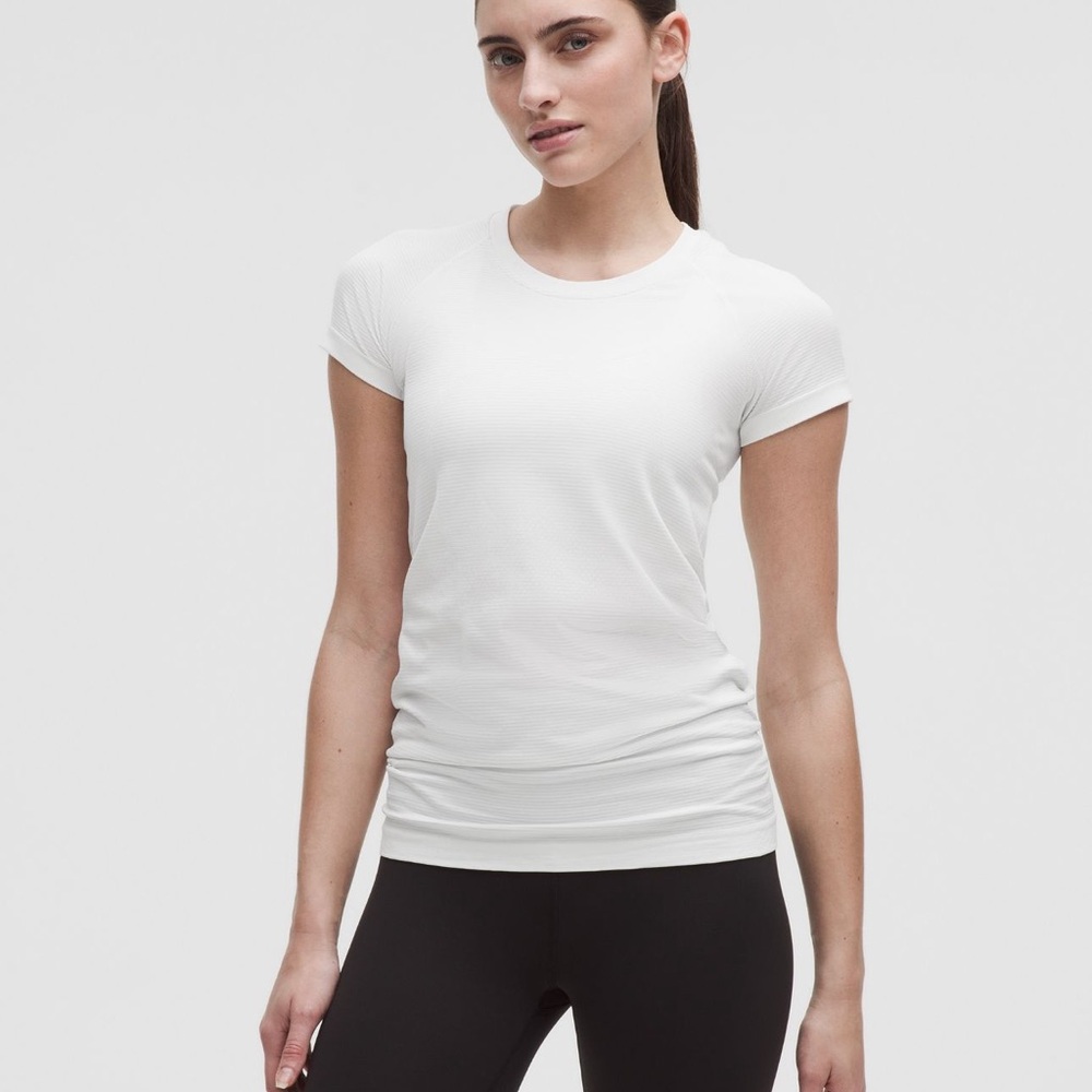 Lululemon Athletica Swiftly Tech Short-Sleeve Shirt 2.0 Hip Length in White